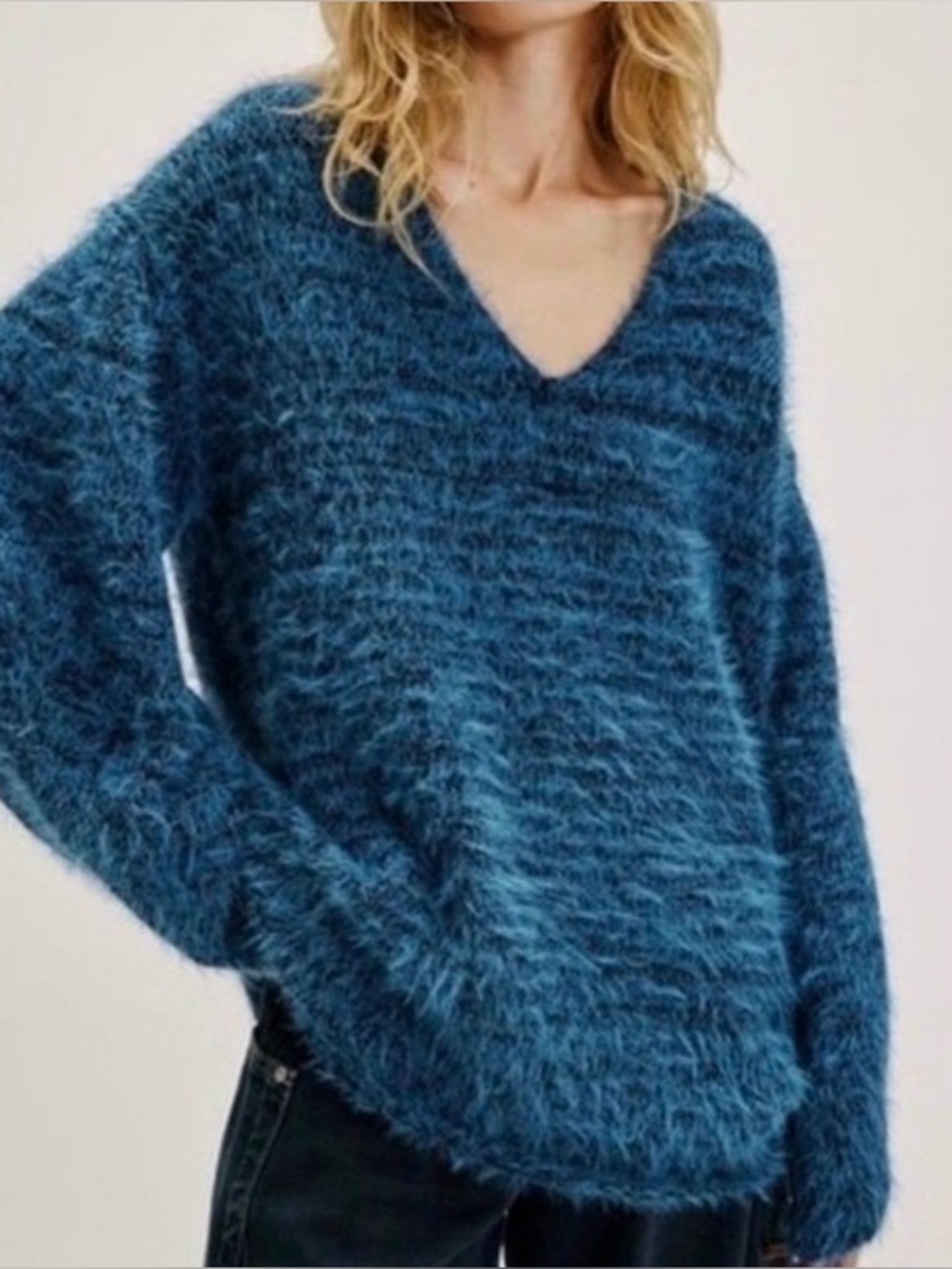 Free People Sparrow Pullover V-Neck Fuzzy Blue Sweater Slouchy Oversized S
